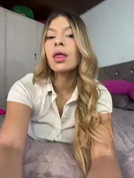 alessandrabloom webcam