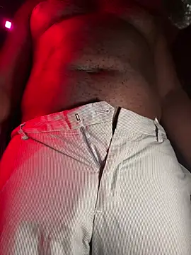 HairyChubbyStalion live cam on StripChat