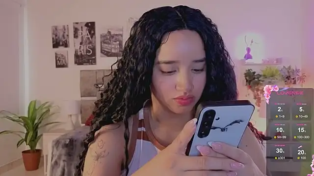 emilyrouxe webcam