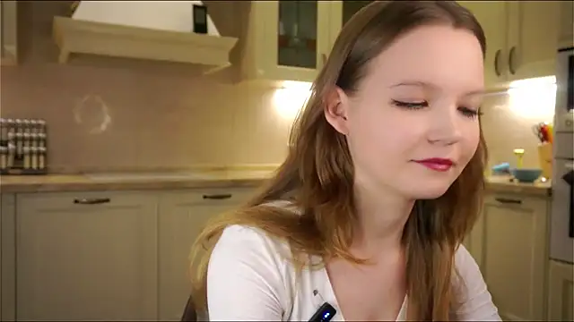 NaomiFess live cam on StripChat