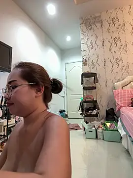 Ponthip webcam