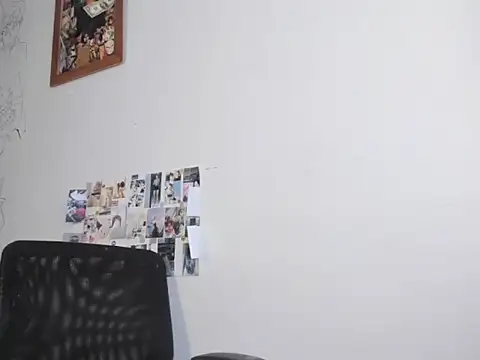 Conie_Squirtt webcam