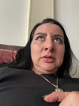 Abril_Luv webcam