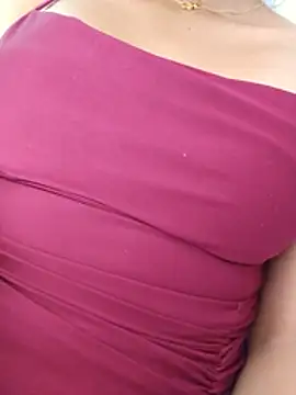 _MissPompitas23_ webcam