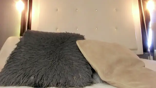 mia_gomez7 webcam