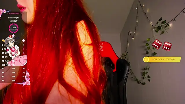 FruttiTatti live cam on StripChat