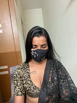 its_ur_flora live cam on StripChat