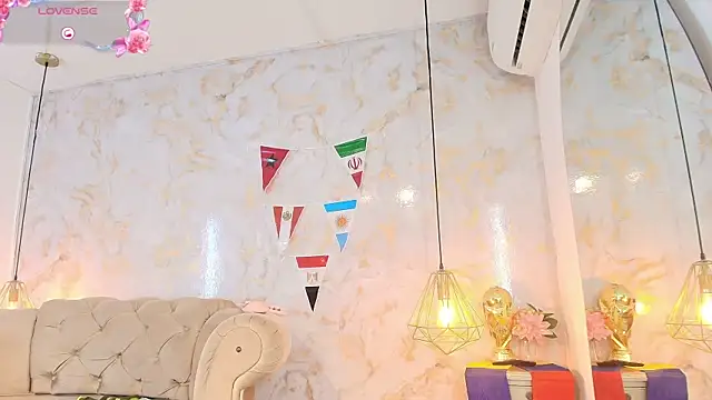 ariannaruiz webcam