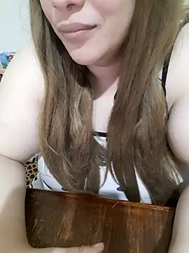 Madam_bezzzoul webcam