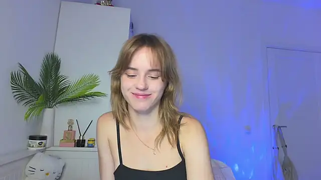 Tessa_Shy_ webcam
