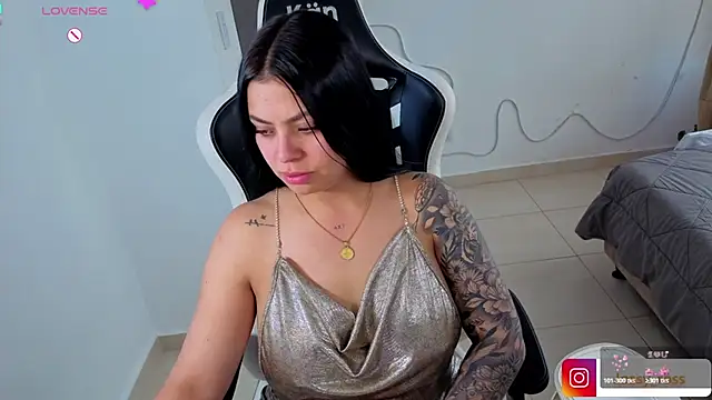 Victoryyy_ webcam