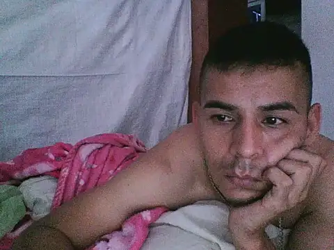 yersey9305 live cam on StripChat