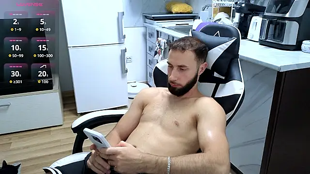 RyanStorm_ webcam
