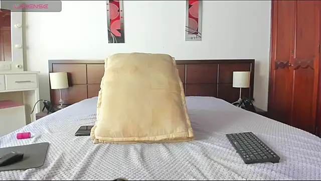 MiaMarin_hot webcam