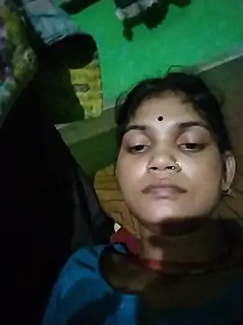 Jooli_cuty live cam on StripChat