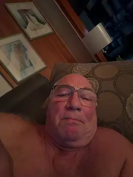 biggandybig live cam on StripChat