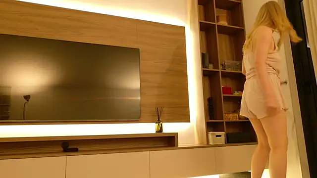 JuliaJaee webcam
