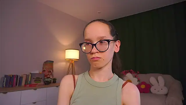 BettyBrowni webcam
