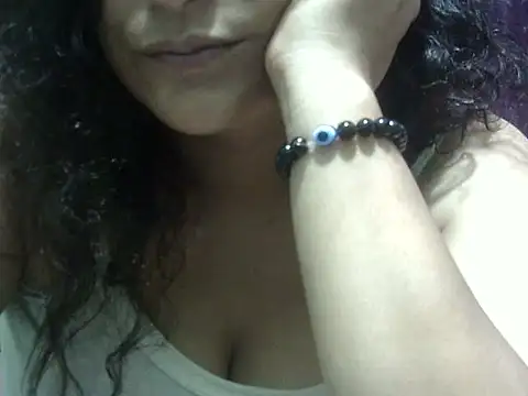 Sonali_Saxena webcam