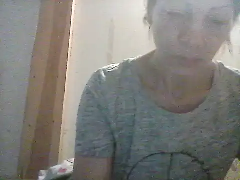 Milana38 webcam