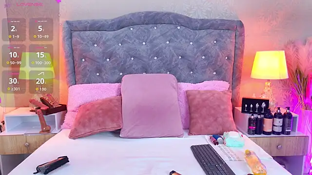 LiaTeylor webcam