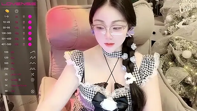 Monica-666888- webcam