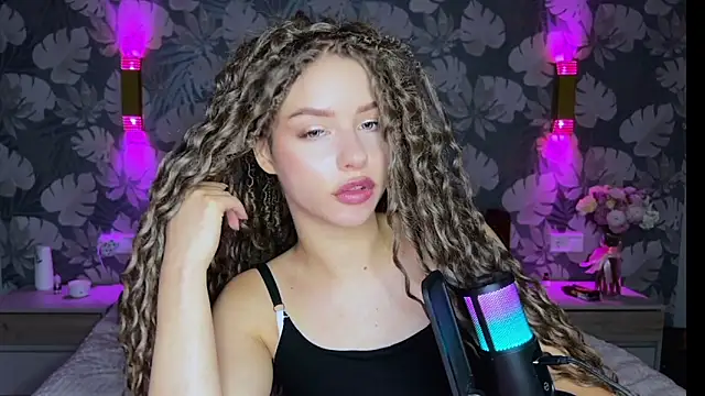 BitterPeach live cam on StripChat