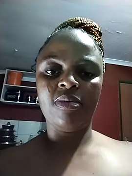 PrettyLisa26 live cam on StripChat