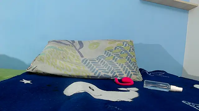 skinnysexy18 webcam