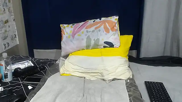 Candylips22 webcam