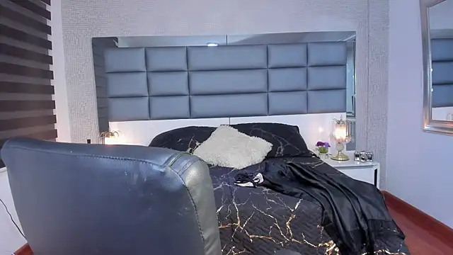 Mrs_Regina_clk webcam
