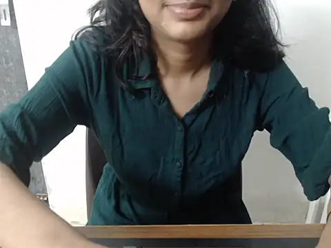 Sizzling_Ruhii_ webcam