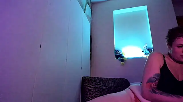 RosyFoxy webcam
