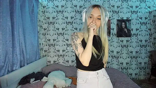 AriaArina webcam
