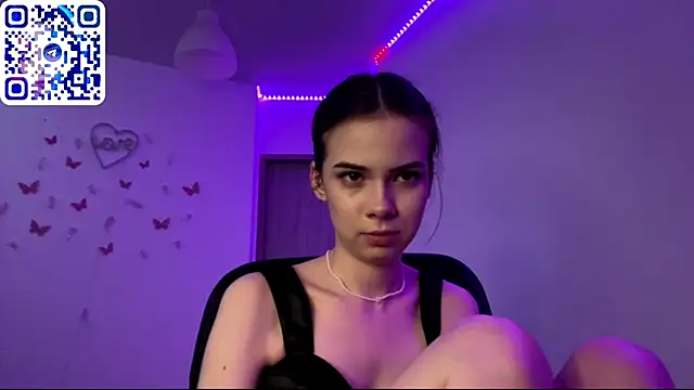 ElieFluttershy webcam