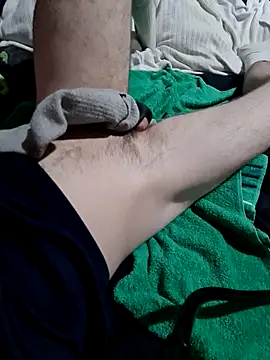 AllwaysHornyJames webcam