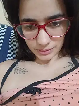 Mamamiabr live cam on StripChat
