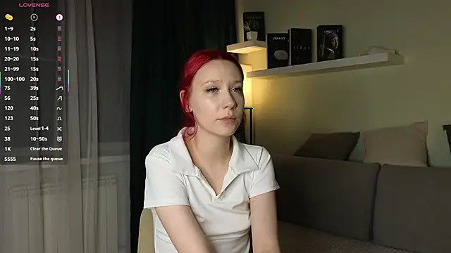 FreedaWidmer live cam on StripChat