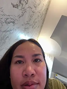 Ponthip live cam on StripChat