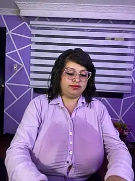 MiiaaJoness
