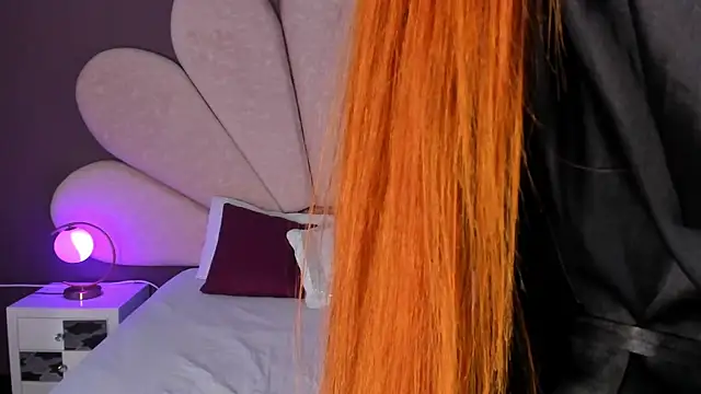 LolaGray__ webcam