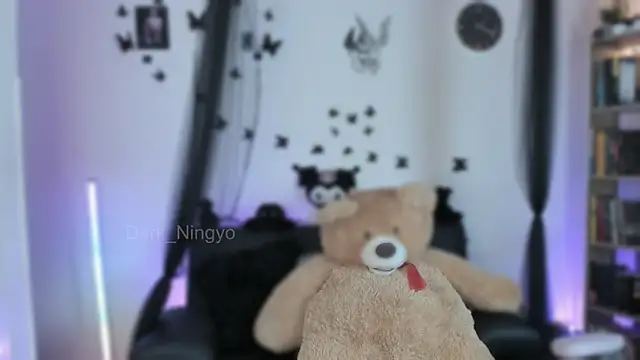 Dark_ningyo1 webcam