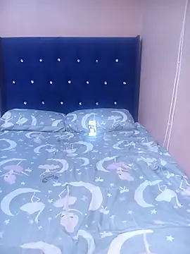 Luciouslips00 webcam