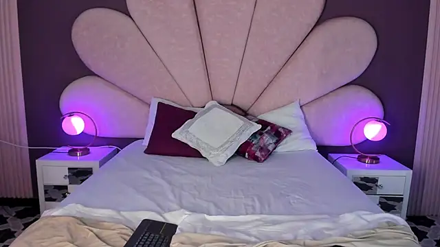 LolaGray__ webcam
