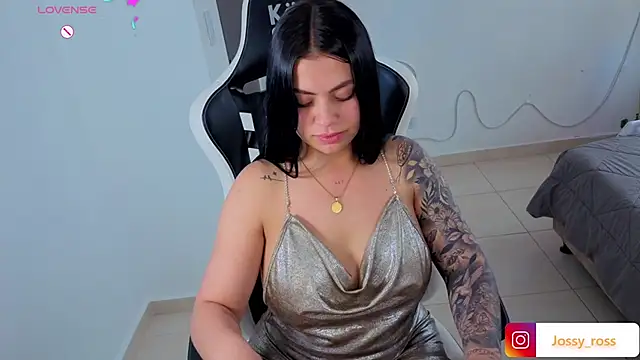 Victoryyy_ live cam on StripChat