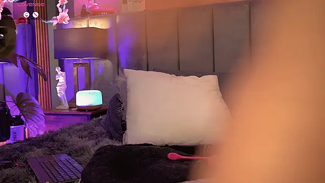 Angelina_Dior webcam