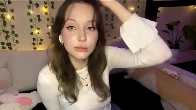 yanashowsy webcam