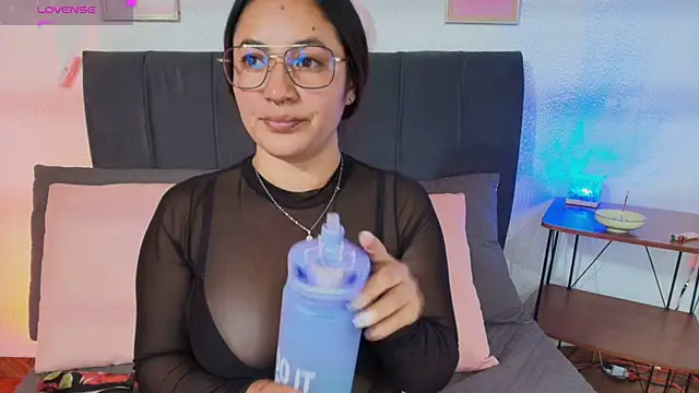 samm_curvy webcam