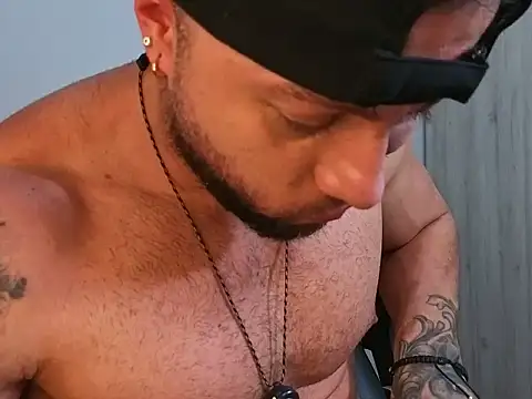 OwenMaximus814 webcam