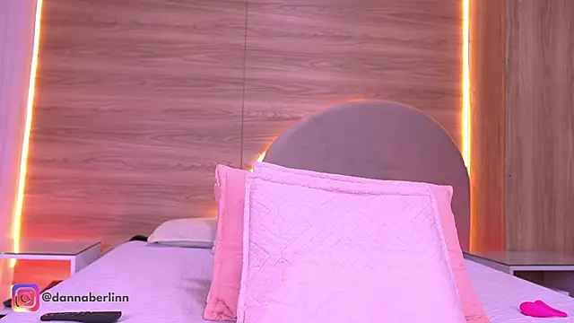 danna_berlin_ webcam